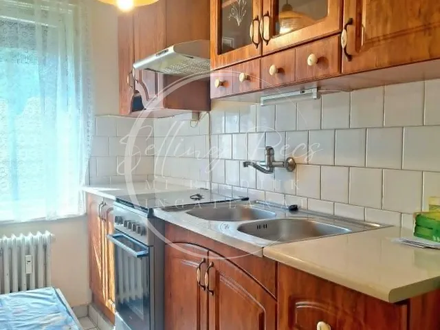 Eladó lakás Komló, Szilvás 45 nm