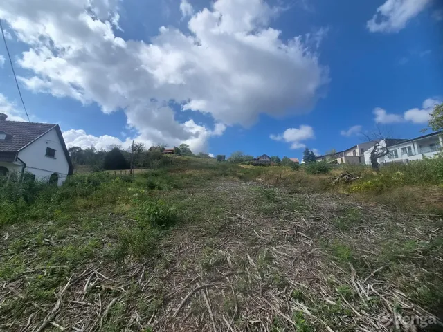 Eladó telek Pécs, Ürög, mária dűlő 3758 nm