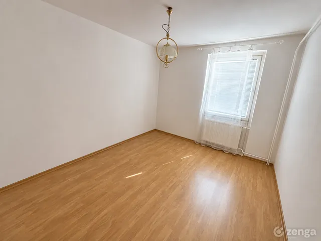 Eladó lakás Szentlőrinc 58 nm