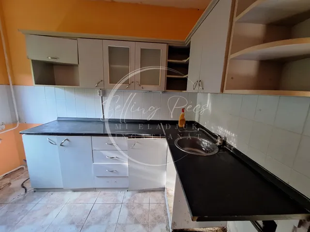 Eladó lakás Komló, Körtvélyes 59 nm