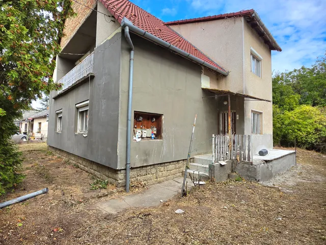 Eladó ház Hosszúhetény 170 nm