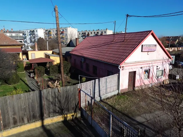Eladó telek Szigetvár, Istvánffy Miklós utca 10800 nm