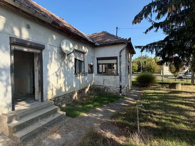 Eladó ház Rózsafa 70 nm