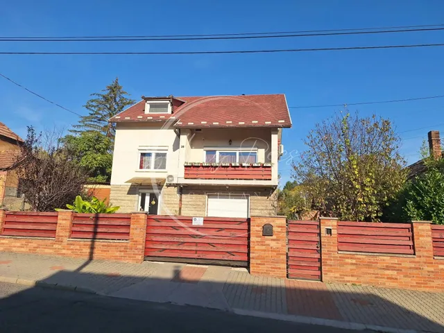 Eladó ház Pécs, Somogy 250 nm