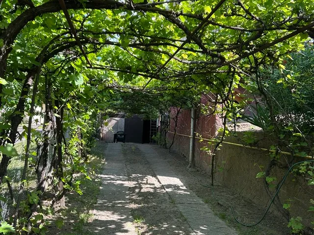 Eladó ház Dunaújváros, Óváros 180 nm