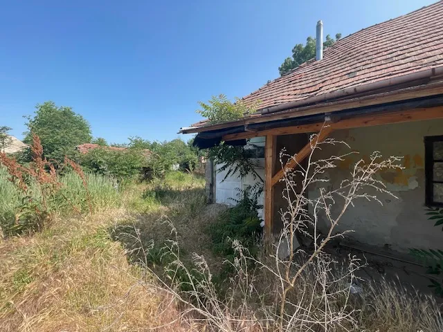 Eladó telek Paks, Óváros 949 nm