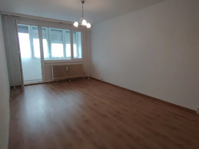Eladó lakás Dunaújváros, Belváros 52 nm