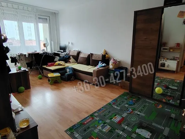 Eladó lakás Dunaújváros, Belváros 52 nm