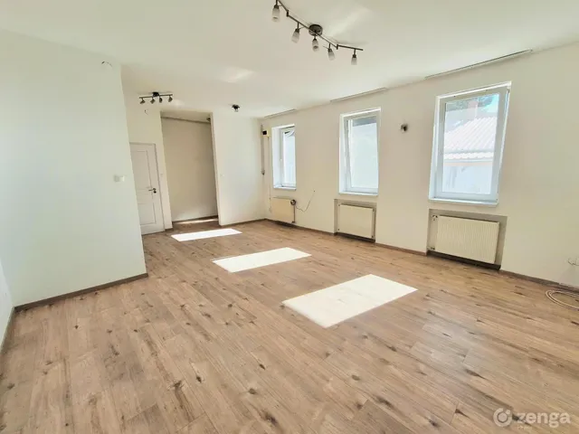 Eladó lakás Budapest III. kerület, Csillaghegy 40 nm