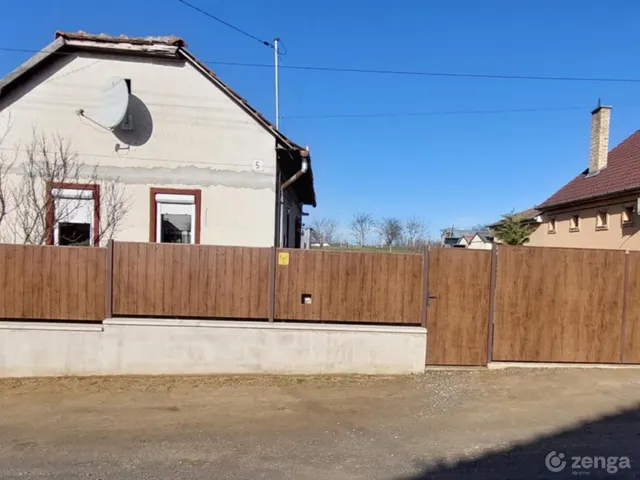 Eladó ház Téglás 50 nm