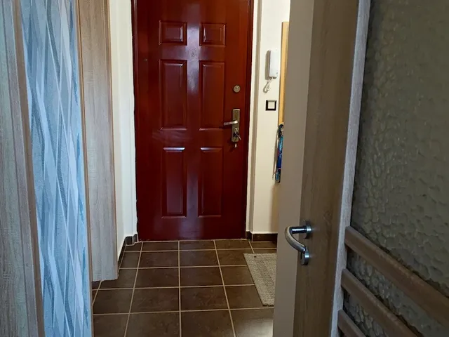 Eladó lakás Székesfehérvár, Palotaváros, Kelemen Béla 89 68 nm