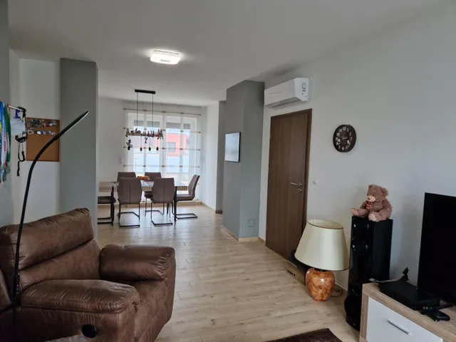 Eladó lakás Székesfehérvár, Belváros 99 nm