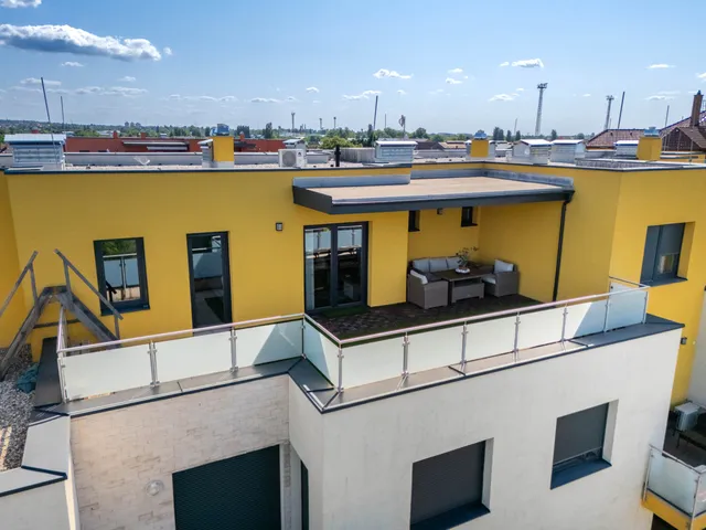 Eladó lakás Székesfehérvár, Belváros, Fűtőház 11 99 nm