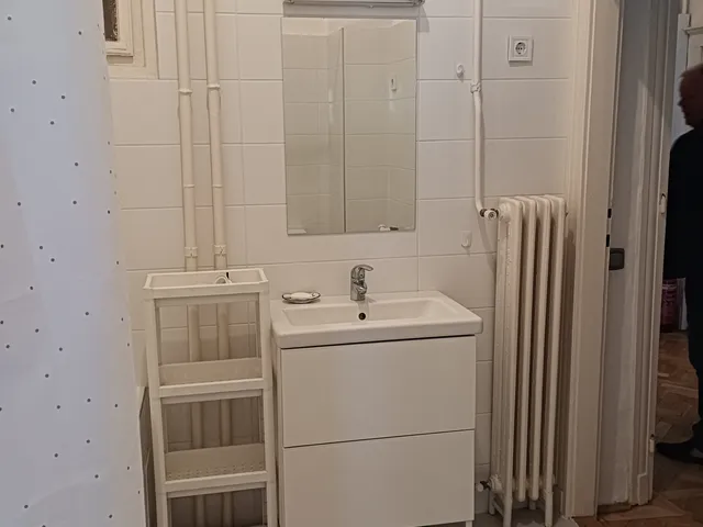 Kiadó lakás Budapest V. kerület, Vértanúk tere 117 nm