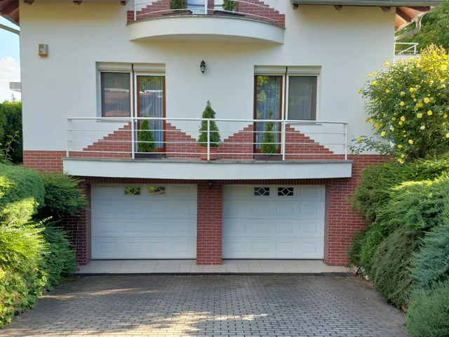 Eladó ház Budapest III. kerület, Aranyhegy 330 nm