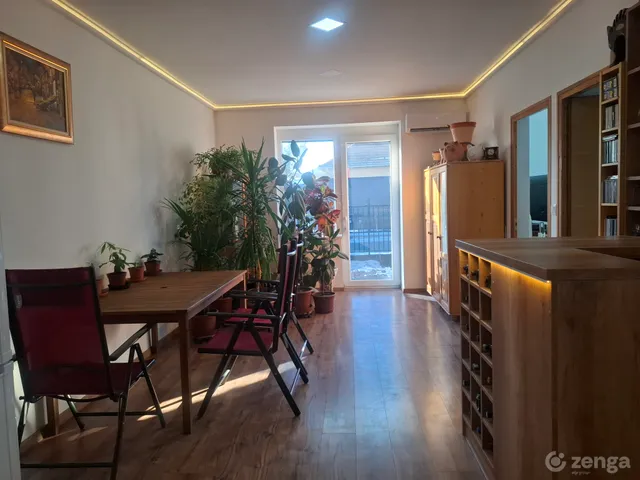 Eladó ház Budapest XVIII. kerület, Szemeretelep 90 nm