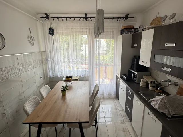 Eladó lakás Szeged, Belváros 90 nm