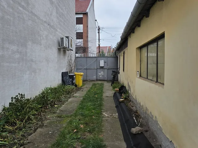 Eladó telek Szeged, Móraváros 614 nm