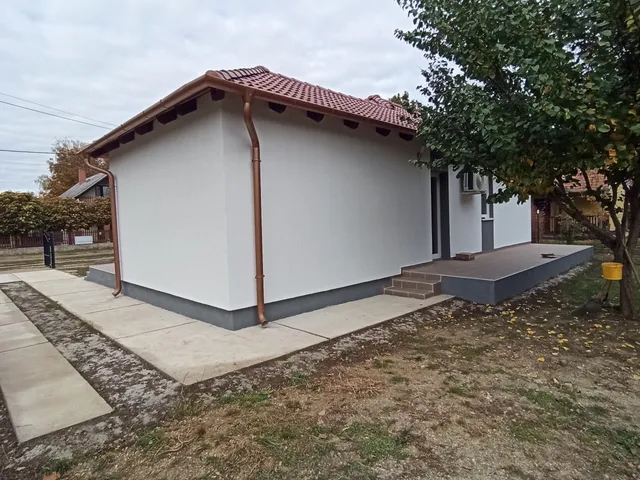 Eladó üdülő és hétvégi ház Abádszalók 63 nm