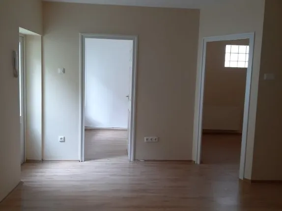 Eladó lakás Szolnok, Belváros, Kossut Lajos út 9. 68 nm