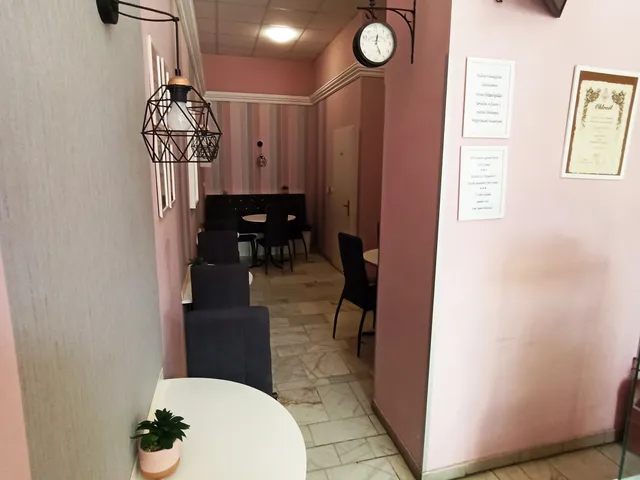 Eladó kereskedelmi és ipari ingatlan Szolnok, Belváros 50 nm