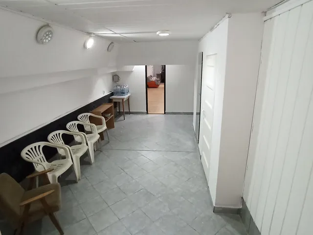 Eladó kereskedelmi és ipari ingatlan Szolnok, Belváros 154 nm