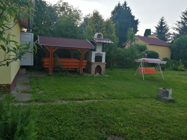 Eladó nyaraló Szolnok, Alcsisziget 32 nm