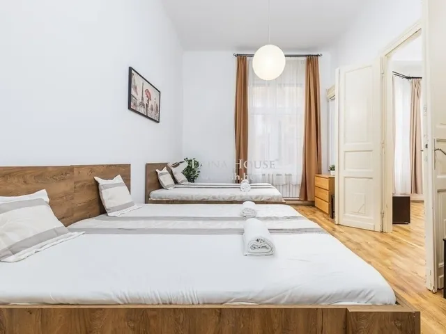 Eladó lakás Budapest VI. kerület 87 nm