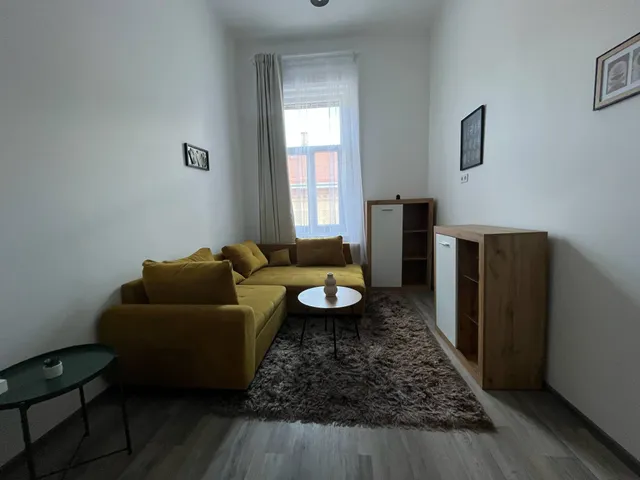 Eladó lakás Budapest VI. kerület, Nagykörúton kívüli terület 57 nm