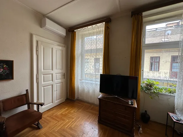 Eladó lakás Budapest VI. kerület 56 nm