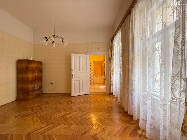 Eladó lakás Budapest VI. kerület 51 nm