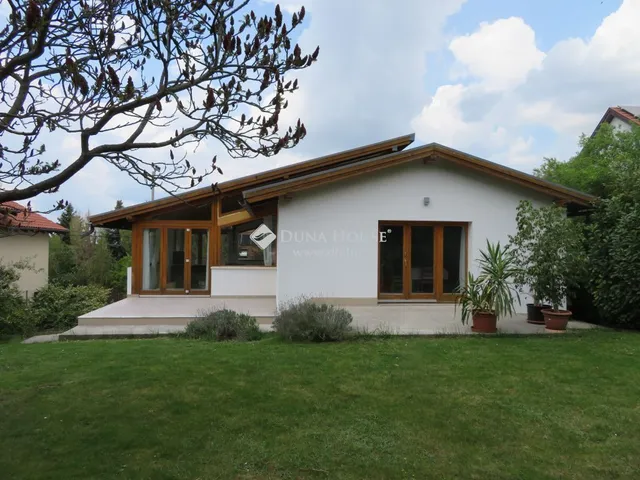 Eladó ház Páty 220 nm
