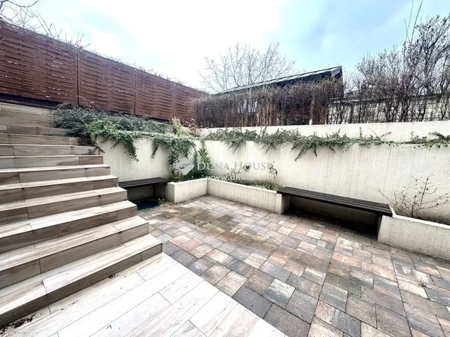 Eladó ház Diósd 235 nm