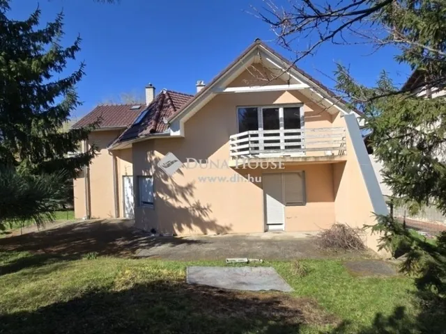 Eladó ház Páty 342 nm