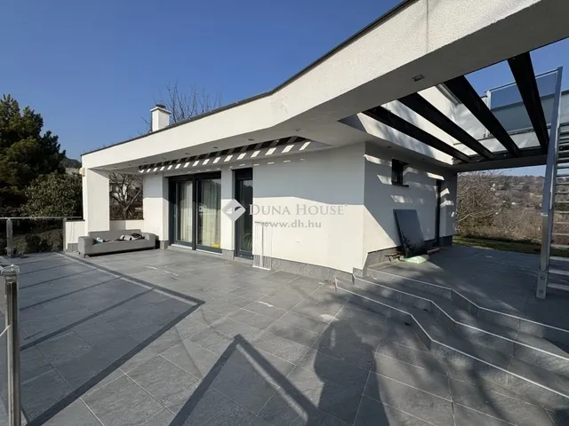 Eladó ház Budaörs 249 nm