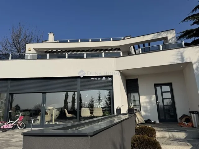 Eladó ház Budaörs 249 nm