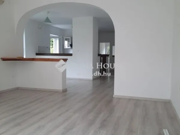 Eladó ház Biatorbágy 200 nm
