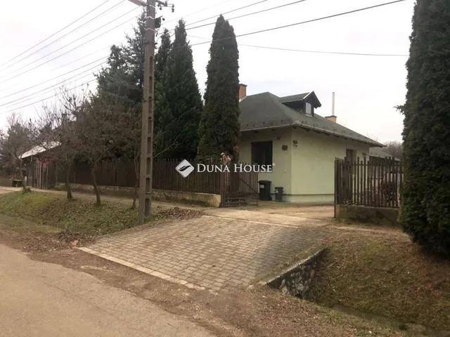 Eladó ház Tabajd 182 nm