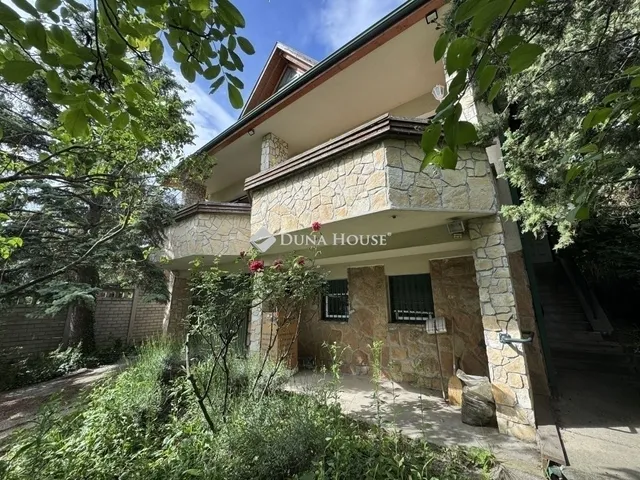 Eladó ház Budakeszi 370 nm