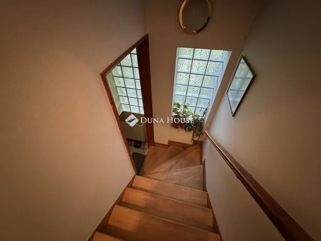 Eladó ház Budakeszi 370 nm