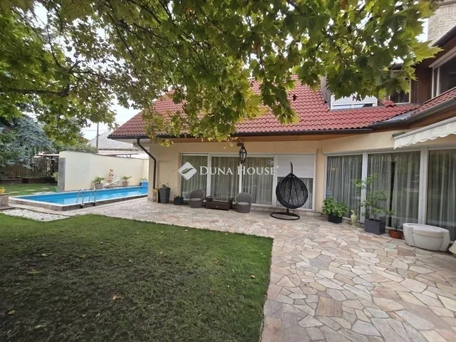 Eladó ház Budaörs 341 nm