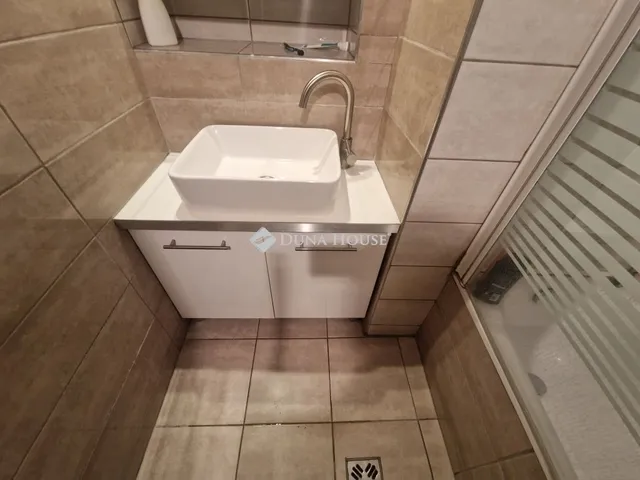 Eladó lakás Budapest XI. kerület 75 nm