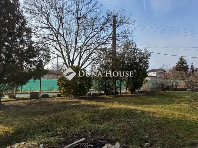 Eladó telek Budapest XI. kerület 550 nm