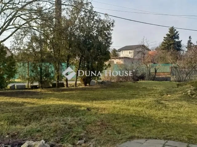 Eladó telek Budapest XI. kerület 550 nm