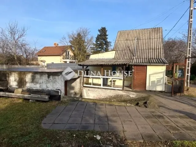 Eladó telek Budapest XI. kerület 550 nm