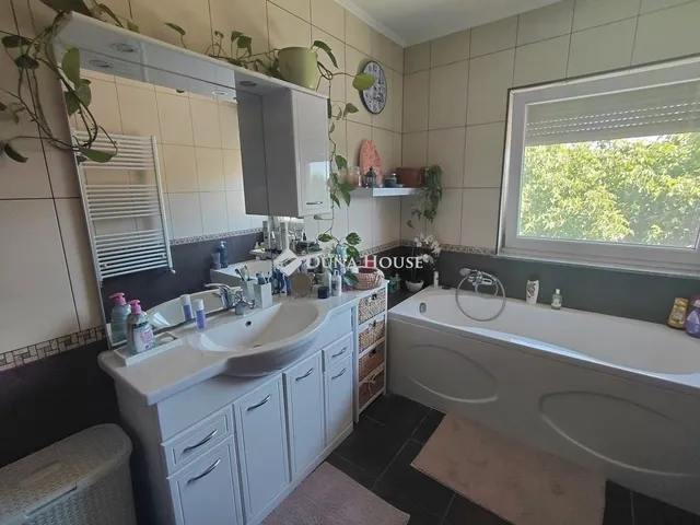 Eladó ház Pomáz 153 nm