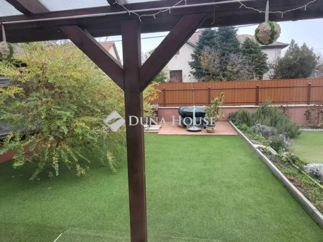 Eladó ház Budapest XVI. kerület, Sashalom 180 nm