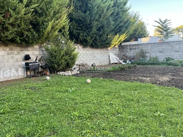 Eladó kereskedelmi és ipari ingatlan Biatorbágy 193 nm