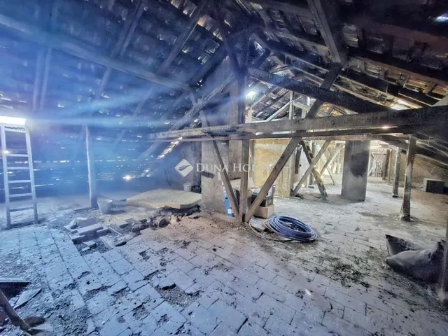 Eladó lakás Budapest XI. kerület 176 nm