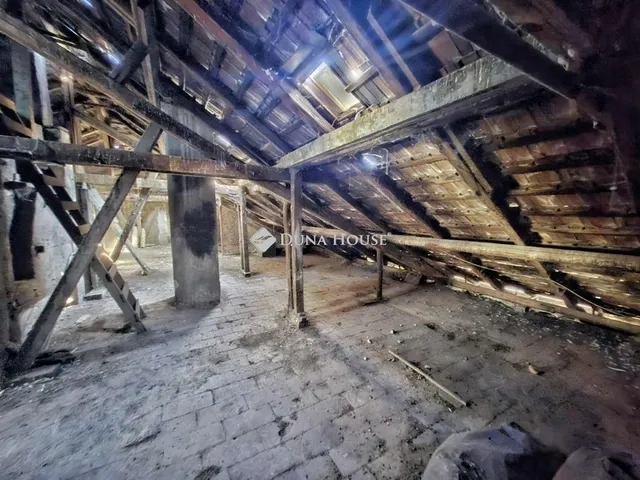 Eladó lakás Budapest XI. kerület 176 nm